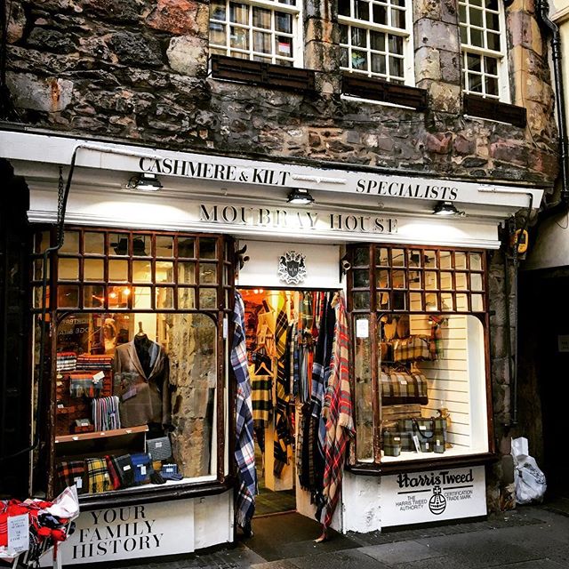 August 29, 2017 (10:16 pm)